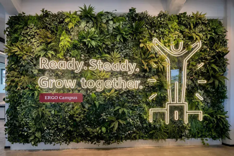 ERGO Campus LED Neon Schild Büro Corporate individuelle Neon Schilder
